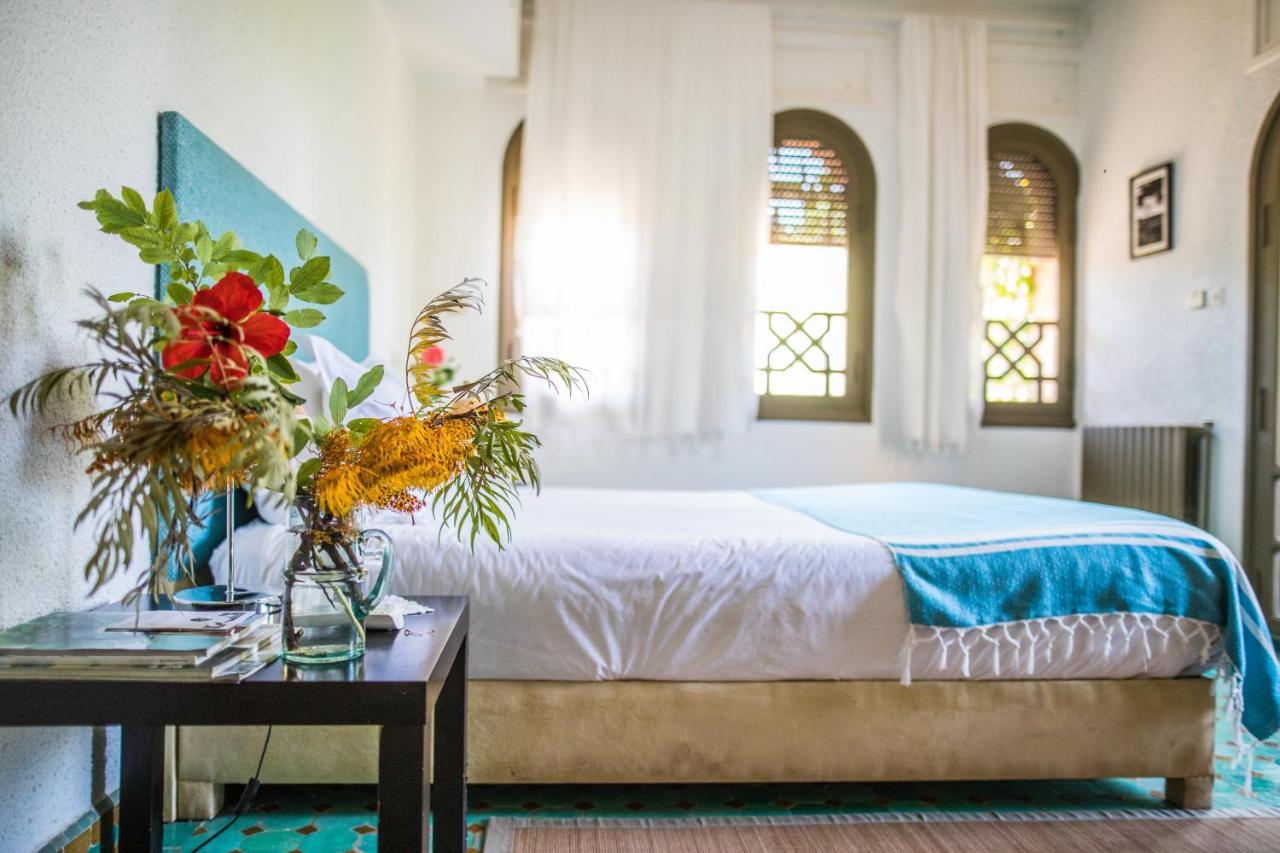 La Vie En Rose - Horses & Dogs House Bed & Breakfast