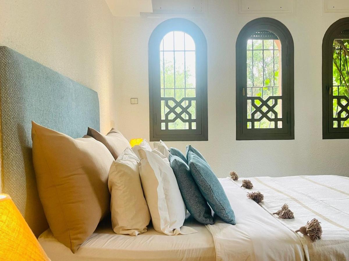 Bed & Breakfast La Vie En Rose - Horses & Dogs House 3*