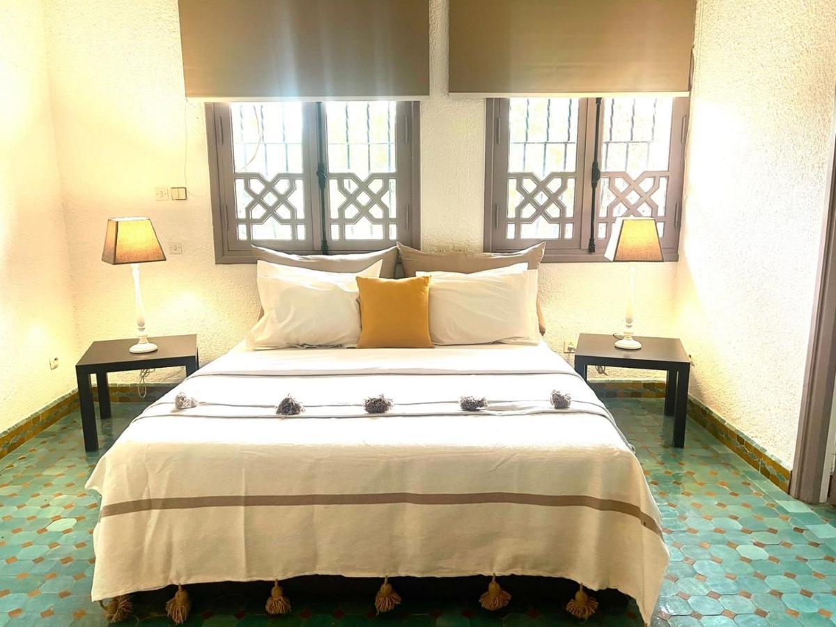 Bed & Breakfast La Vie En Rose - Horses & Dogs House